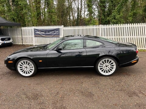 Jaguar XKR XKR COUPE 8