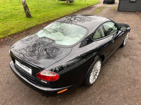 Jaguar XKR XKR COUPE 30