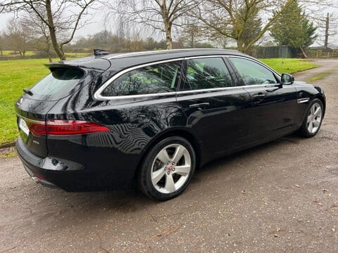 Jaguar XF PORTFOLIO 14