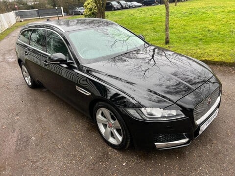 Jaguar XF PORTFOLIO 46