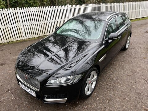 Jaguar XF PORTFOLIO 47