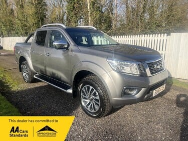 Nissan Navara DCI TEKNA 4X4 SHR DCB 1