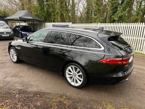 Jaguar XF PORTFOLIO 11