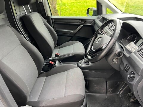 Volkswagen Caddy C20 TDI STARTLINE 17