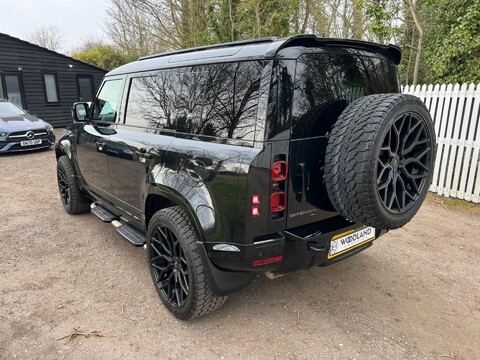 Land Rover Defender X-DYNAMIC S 13