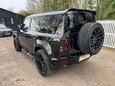 Land Rover Defender X-DYNAMIC S 13