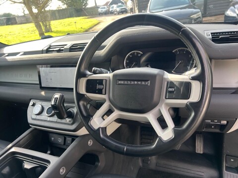 Land Rover Defender X-DYNAMIC S 51