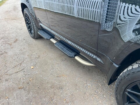 Land Rover Defender X-DYNAMIC S 66