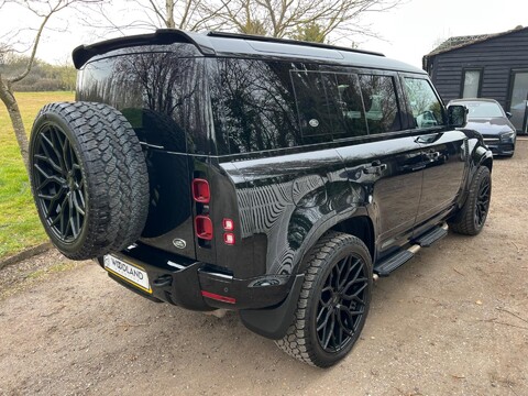 Land Rover Defender X-DYNAMIC S 22