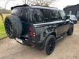Land Rover Defender X-DYNAMIC S 22
