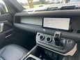 Land Rover Defender X-DYNAMIC S 25