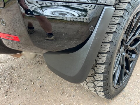 Land Rover Defender X-DYNAMIC S 56