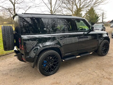 Land Rover Defender X-DYNAMIC S 21