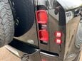 Land Rover Defender X-DYNAMIC S 53