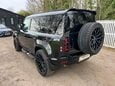 Land Rover Defender X-DYNAMIC S 13