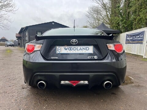 Toyota GT86 D-4S 14