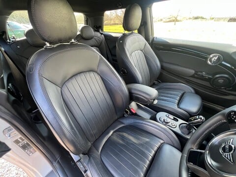 Mini Hatch COOPER S LEVEL 3 44