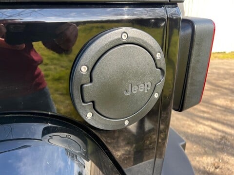 Jeep Wrangler CRD SAHARA 33