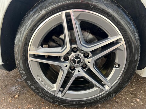 Mercedes-Benz CLA Class CLA 200 AMG LINE 23
