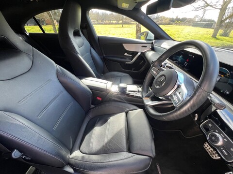 Mercedes-Benz CLA Class CLA 200 AMG LINE 32