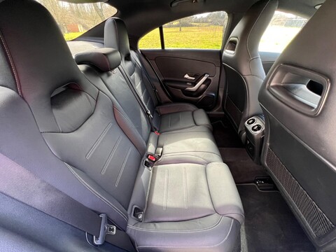 Mercedes-Benz CLA Class CLA 200 AMG LINE 36