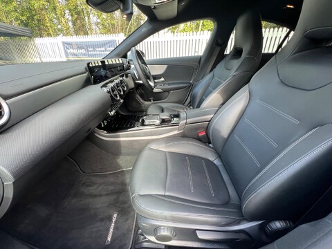 Mercedes-Benz CLA Class CLA 200 AMG LINE 52