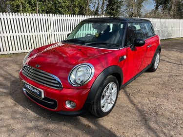 Mini Hatch COOPER 3