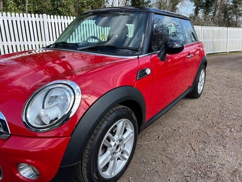 Mini Hatch COOPER 10