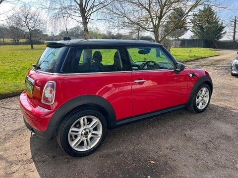 Mini Hatch COOPER 14