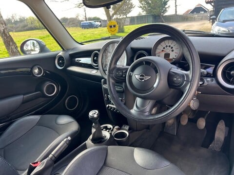Mini Hatch COOPER 19