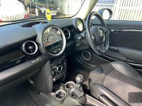 Mini Hatch COOPER 21