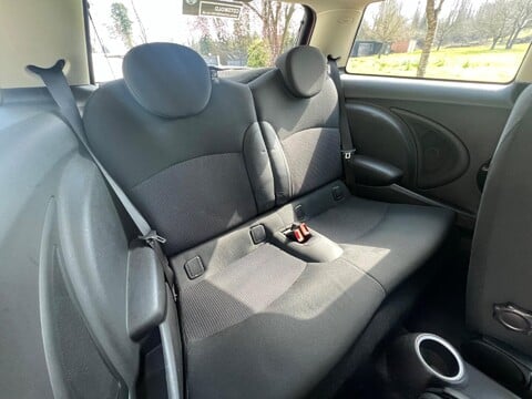 Mini Hatch COOPER 24