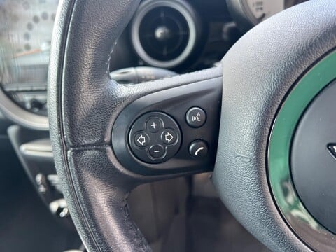 Mini Hatch COOPER 25