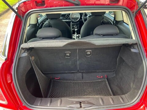 Mini Hatch COOPER 31