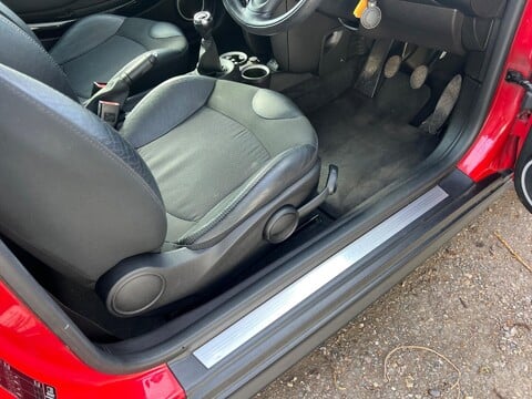 Mini Hatch COOPER 32
