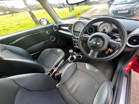 Mini Hatch COOPER 37