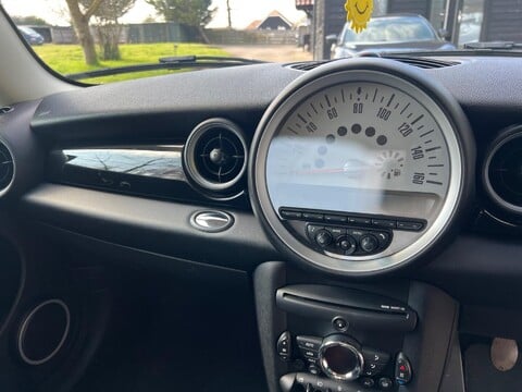 Mini Hatch COOPER 39
