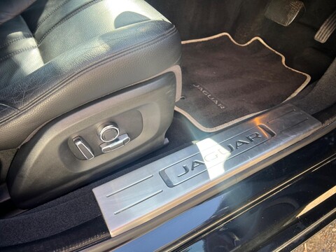 Jaguar XJ D V6 LUXURY 66