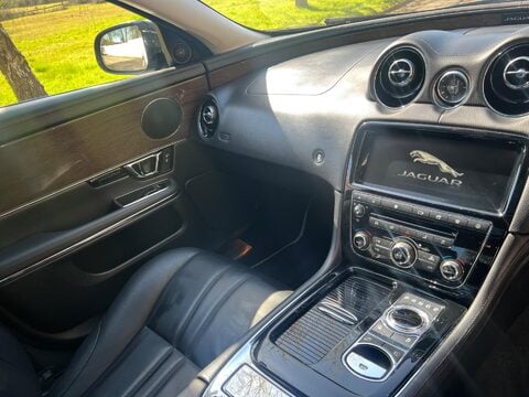 Jaguar XJ D V6 LUXURY 27