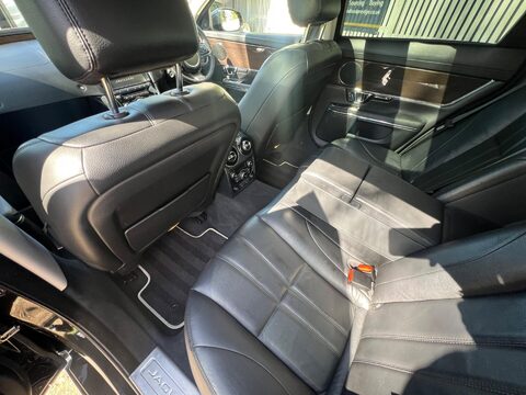 Jaguar XJ D V6 LUXURY 42