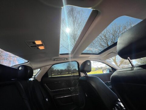 Jaguar XJ D V6 LUXURY 61