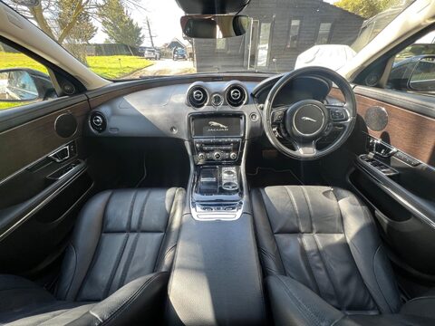 Jaguar XJ D V6 LUXURY 30