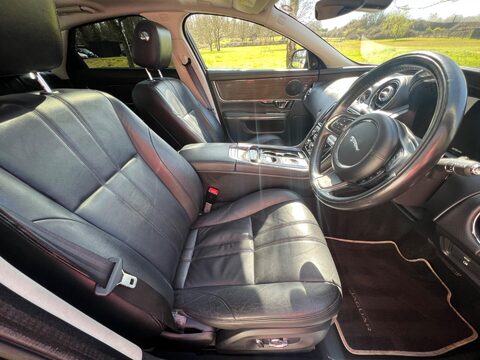 Jaguar XJ D V6 LUXURY 36