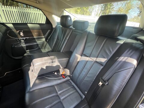 Jaguar XJ D V6 LUXURY 43