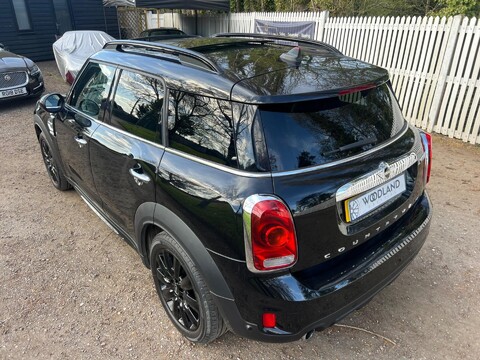 Mini Countryman COOPER 11