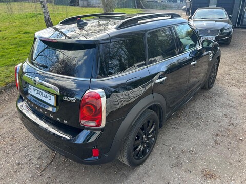 Mini Countryman COOPER 16