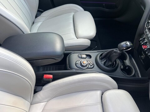 Mini Countryman COOPER 19