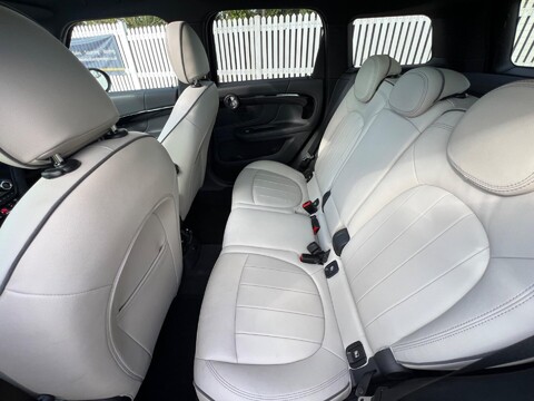 Mini Countryman COOPER 31