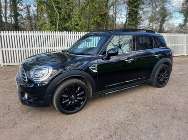 Mini Countryman COOPER 3