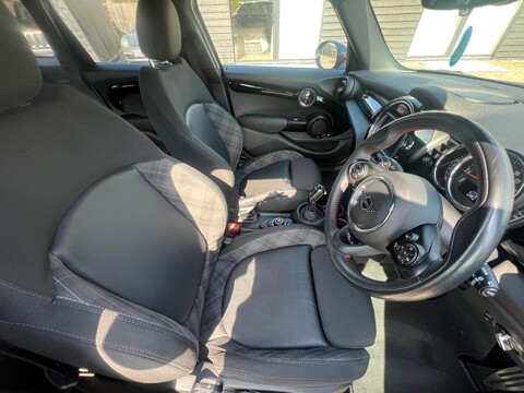 Mini Hatch COOPER S 36